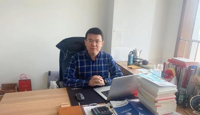 耐沃姆为生物质壁炉，不只是取暖！